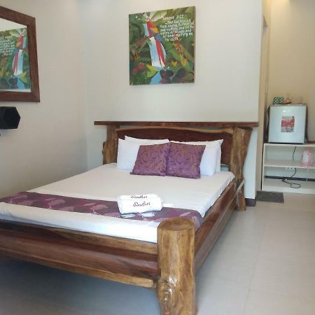 נסוגבו Sand Bar Beach Resort מראה חיצוני תמונה